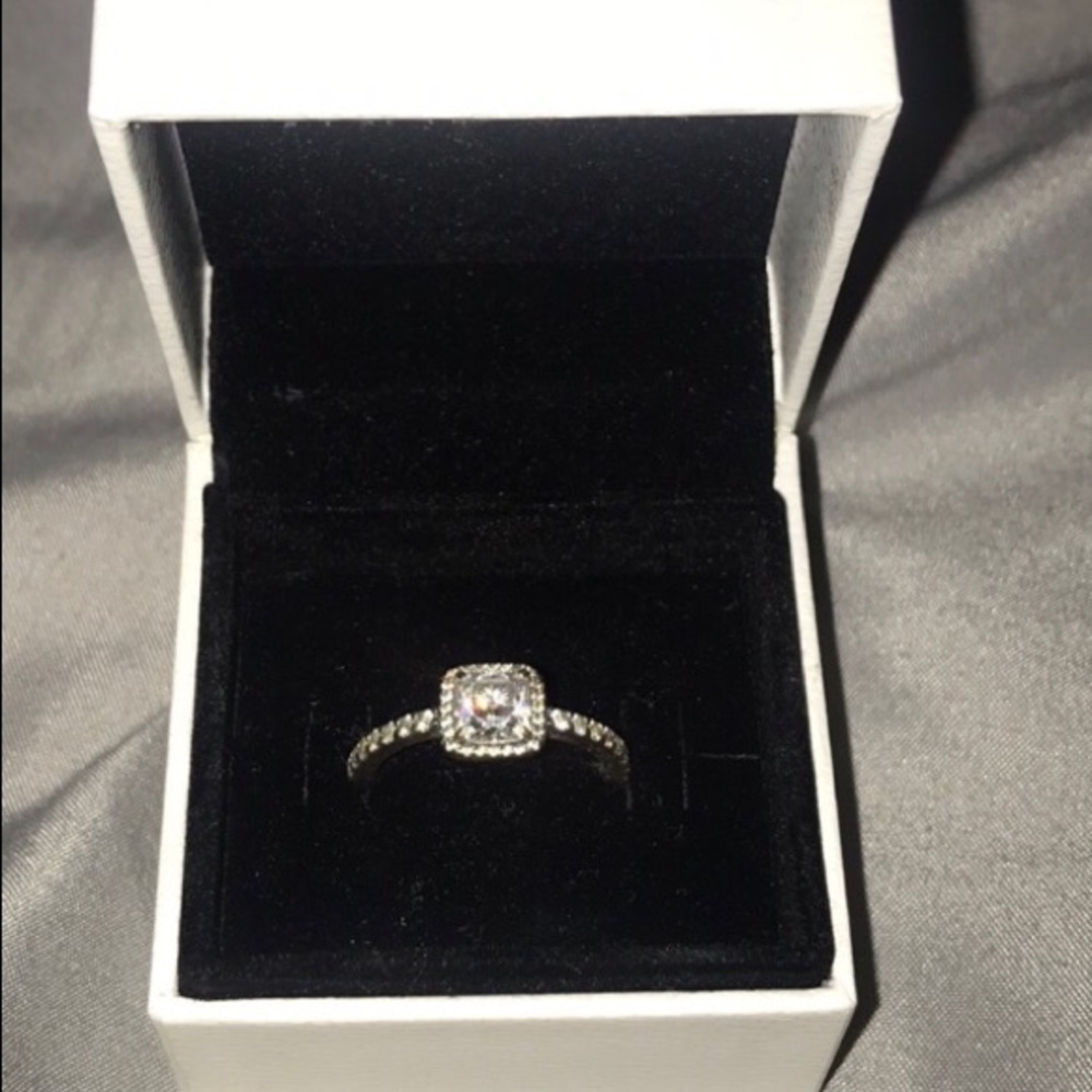 Pandora timeless elegance ring